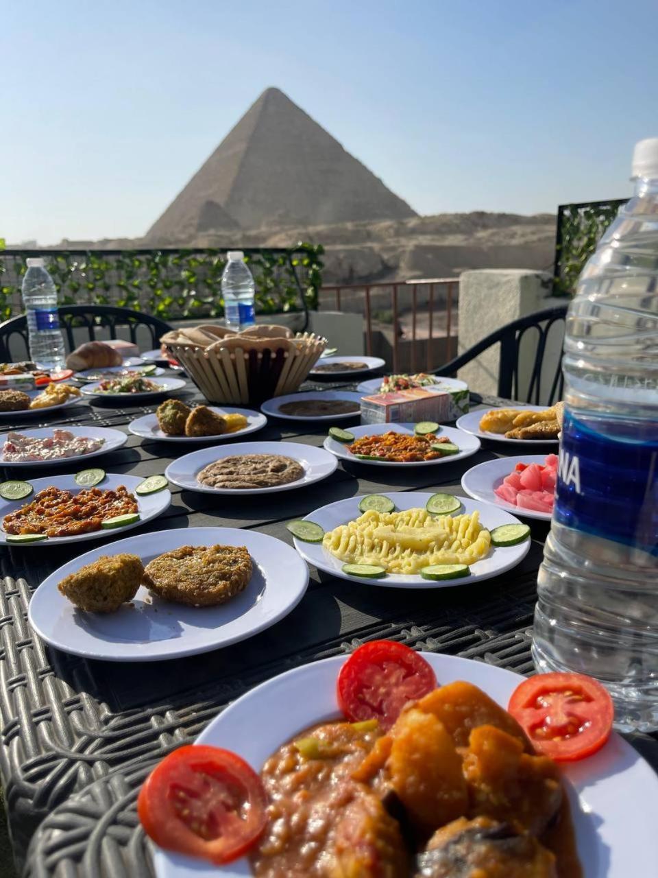 Solima Pyramids Inn Kafret el-Gabal Eksteriør billede