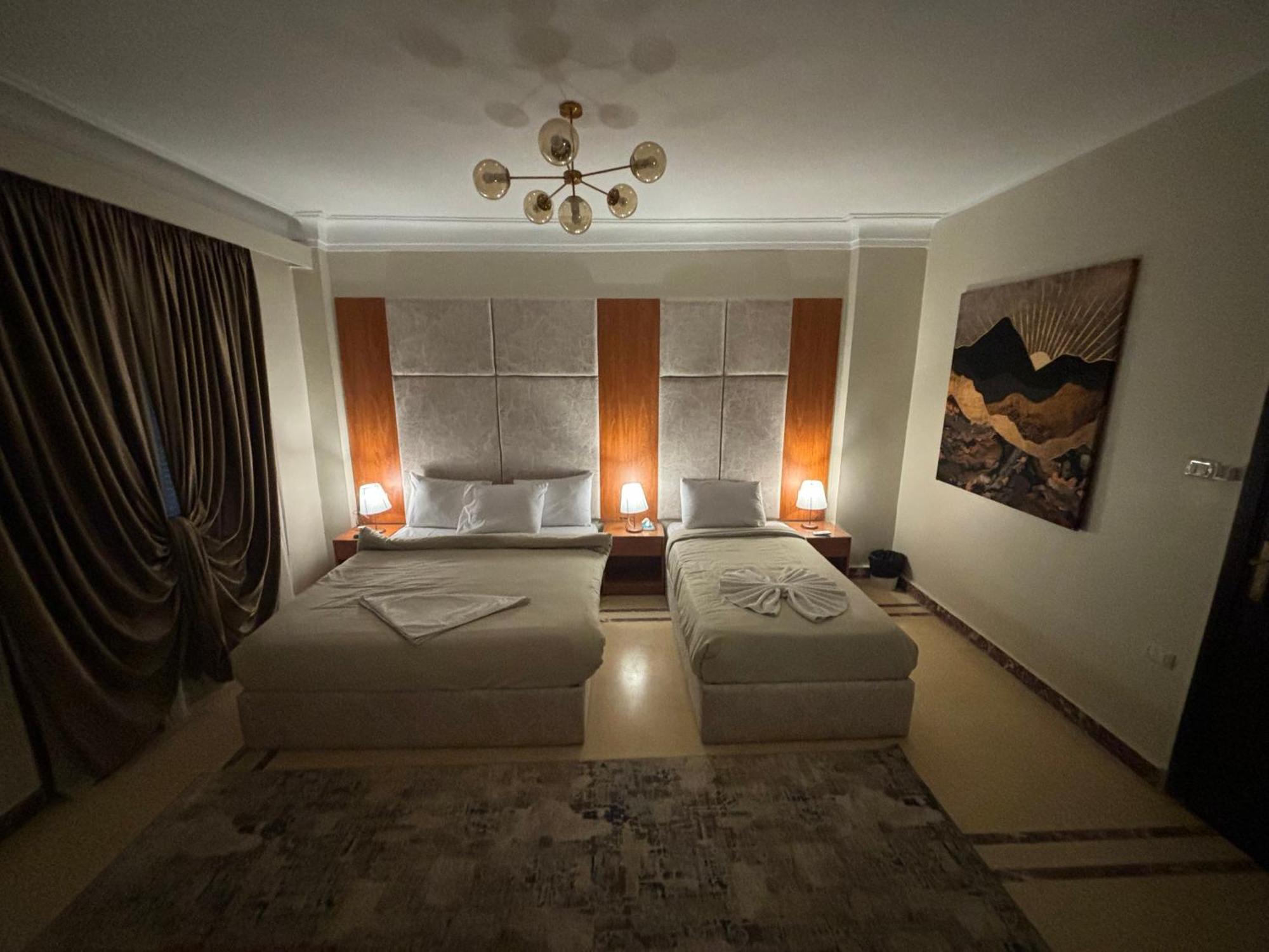 Solima Pyramids Inn Kafret el-Gabal Eksteriør billede